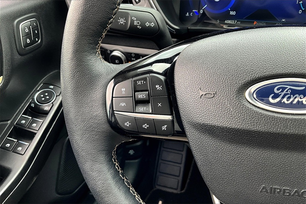 2022 Ford Escape Titanium - Photo 23