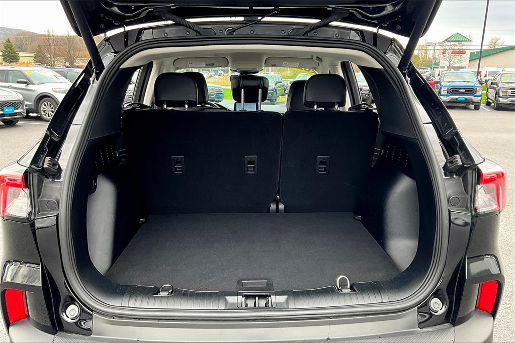 2022 Ford Escape Titanium - Photo 36