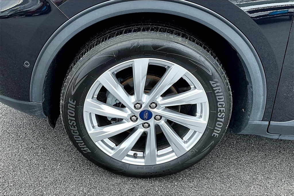 2022 Ford Escape Titanium - Photo 7