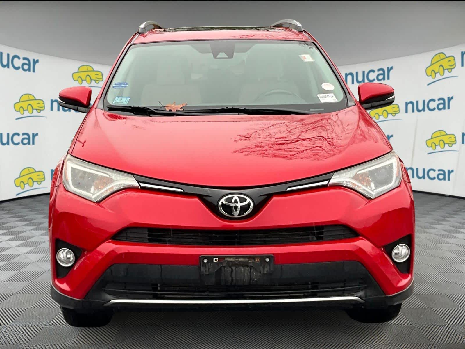 2017 Toyota RAV4 XLE - Photo 2