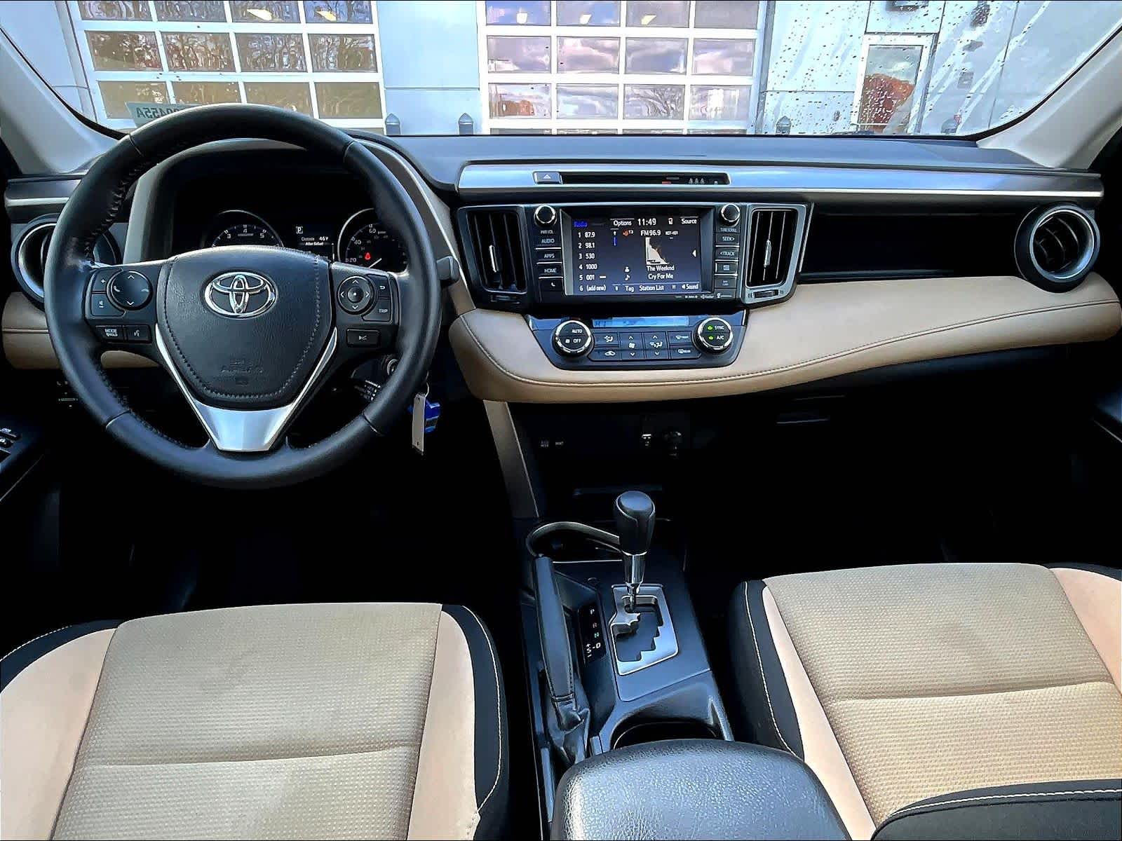 2017 Toyota RAV4 XLE - Photo 21