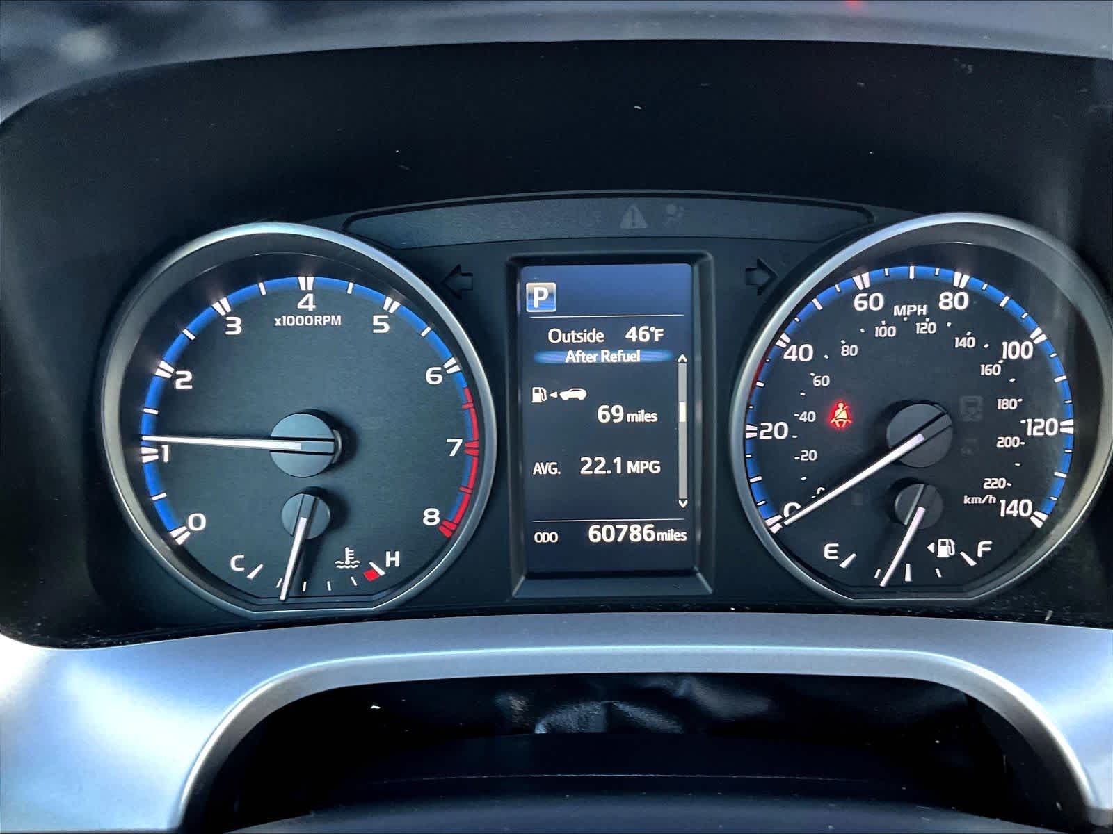 2017 Toyota RAV4 XLE - Photo 25