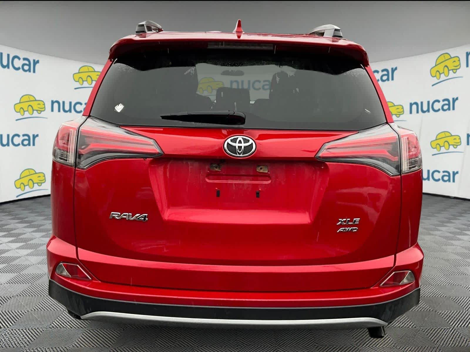 2017 Toyota RAV4 XLE - Photo 3