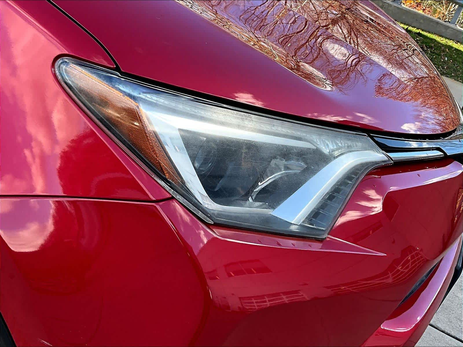 2017 Toyota RAV4 XLE - Photo 33
