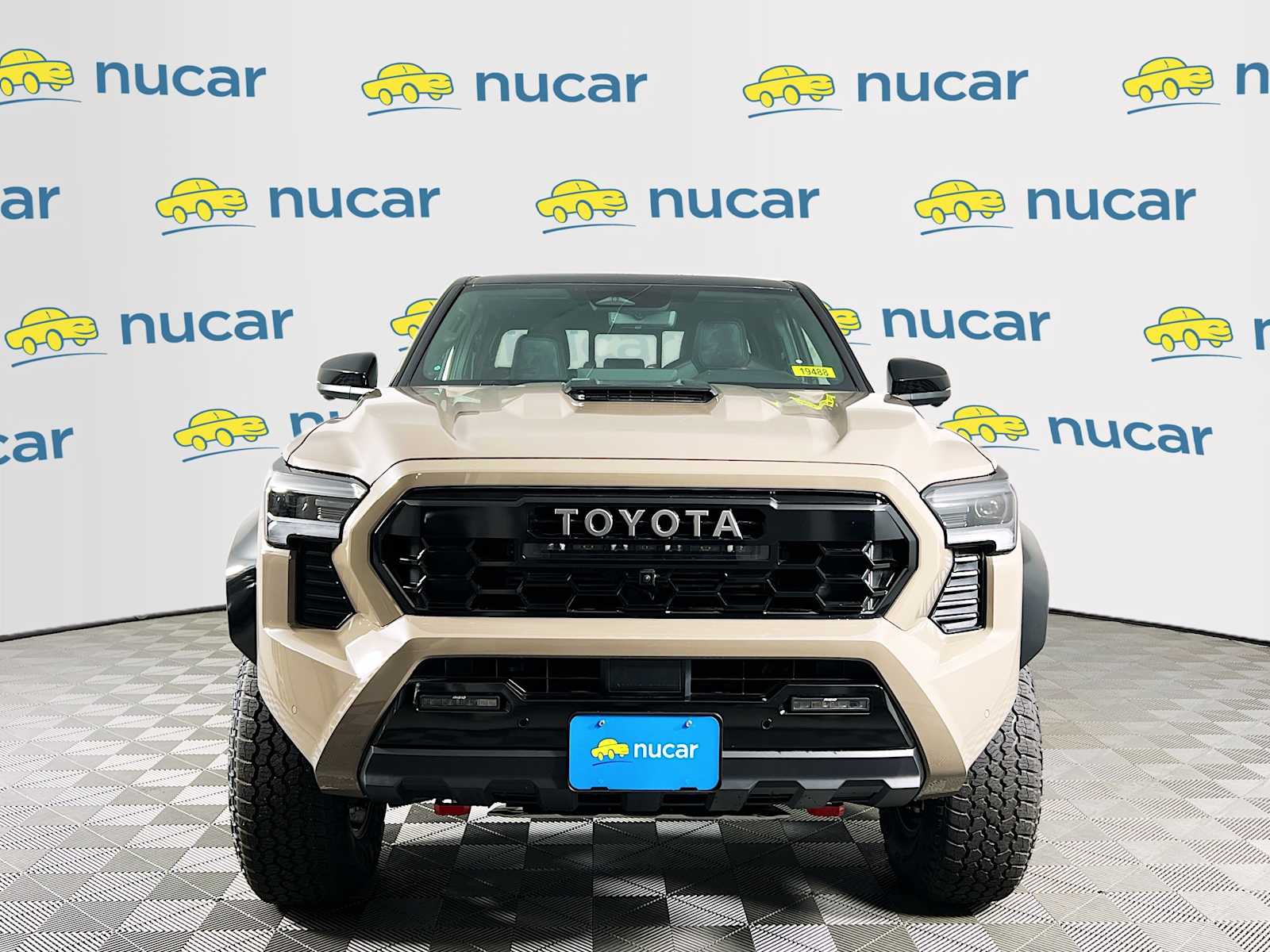 2025 Toyota Tacoma TRD Pro Hybrid - Photo 2