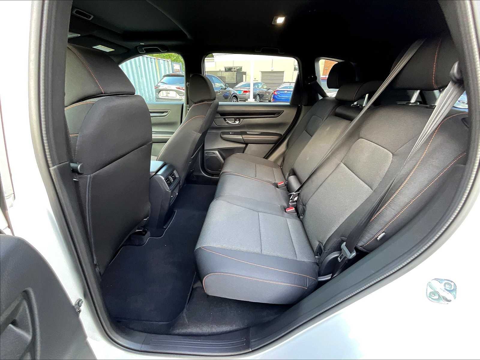 2026 Honda CR-V Hybrid Sport - Photo 15