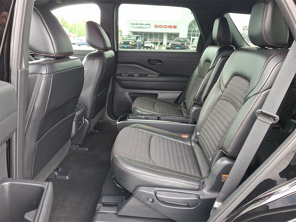 2023 Nissan Pathfinder Rock Creek - Photo 10