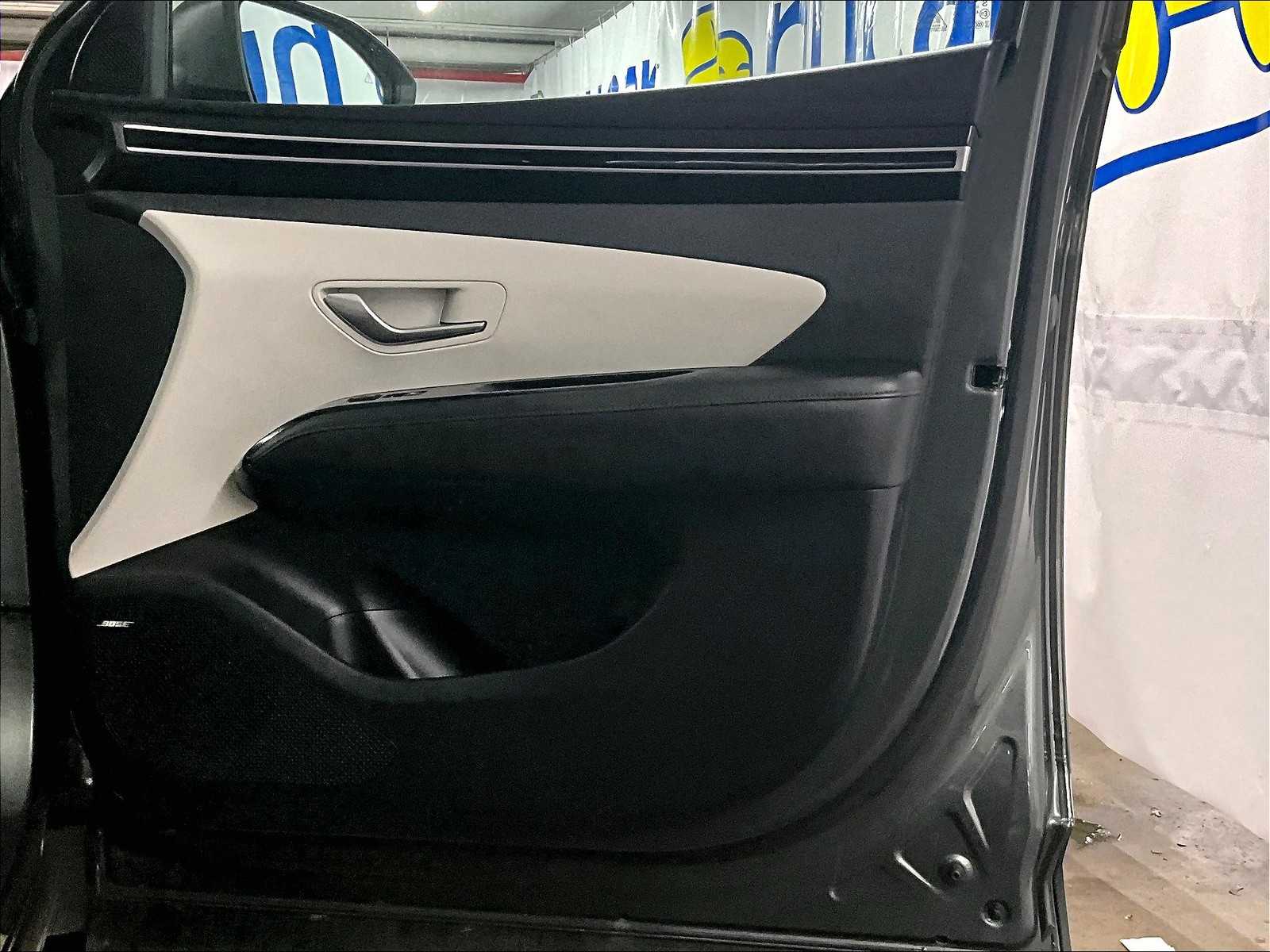 2022 Hyundai Tucson Limited - Photo 12