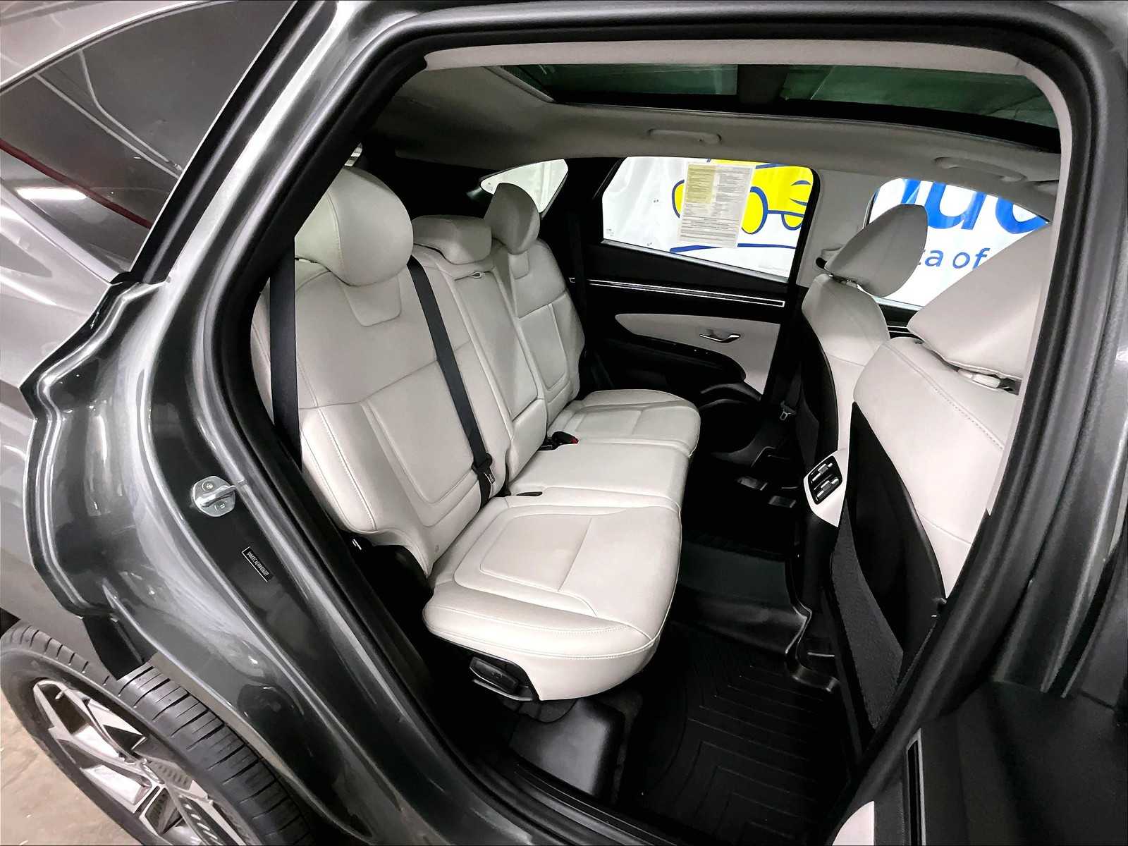 2022 Hyundai Tucson Limited - Photo 16