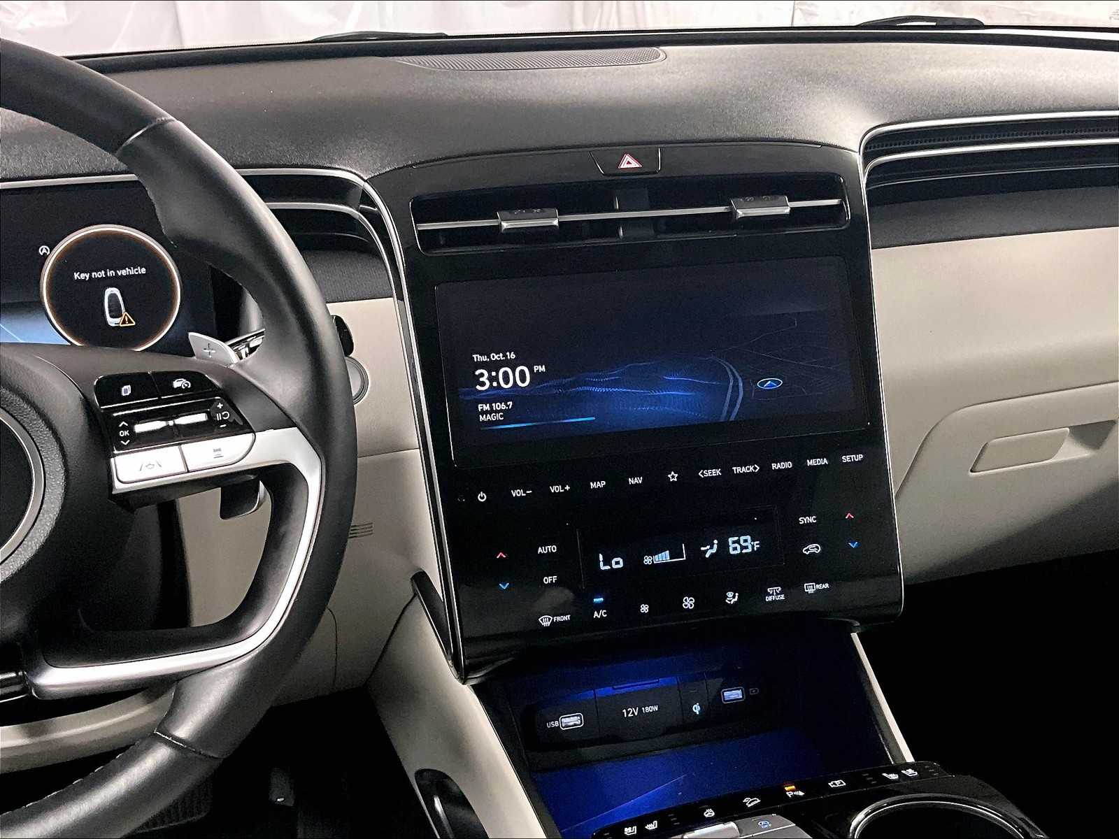 2022 Hyundai Tucson Limited - Photo 18