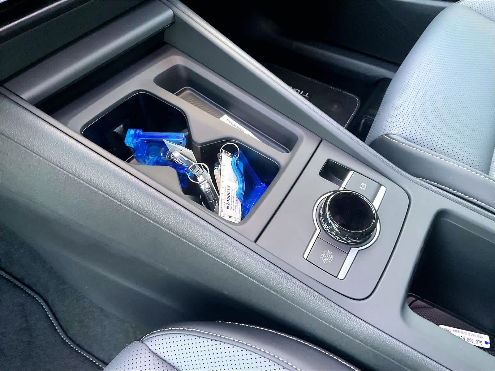 2026 Volkswagen Tiguan SE - Photo 14