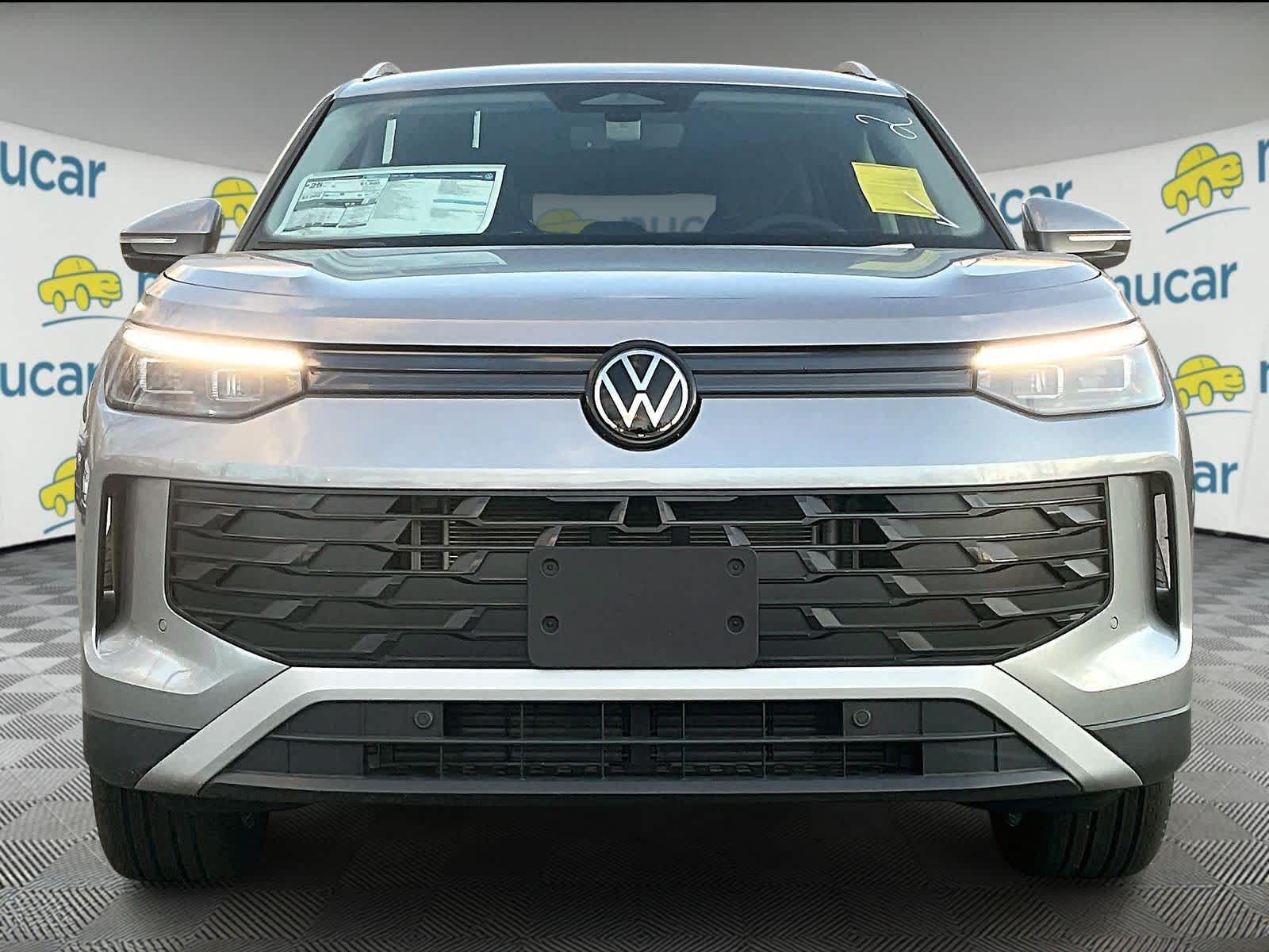 2026 Volkswagen Tiguan SE - Photo 3