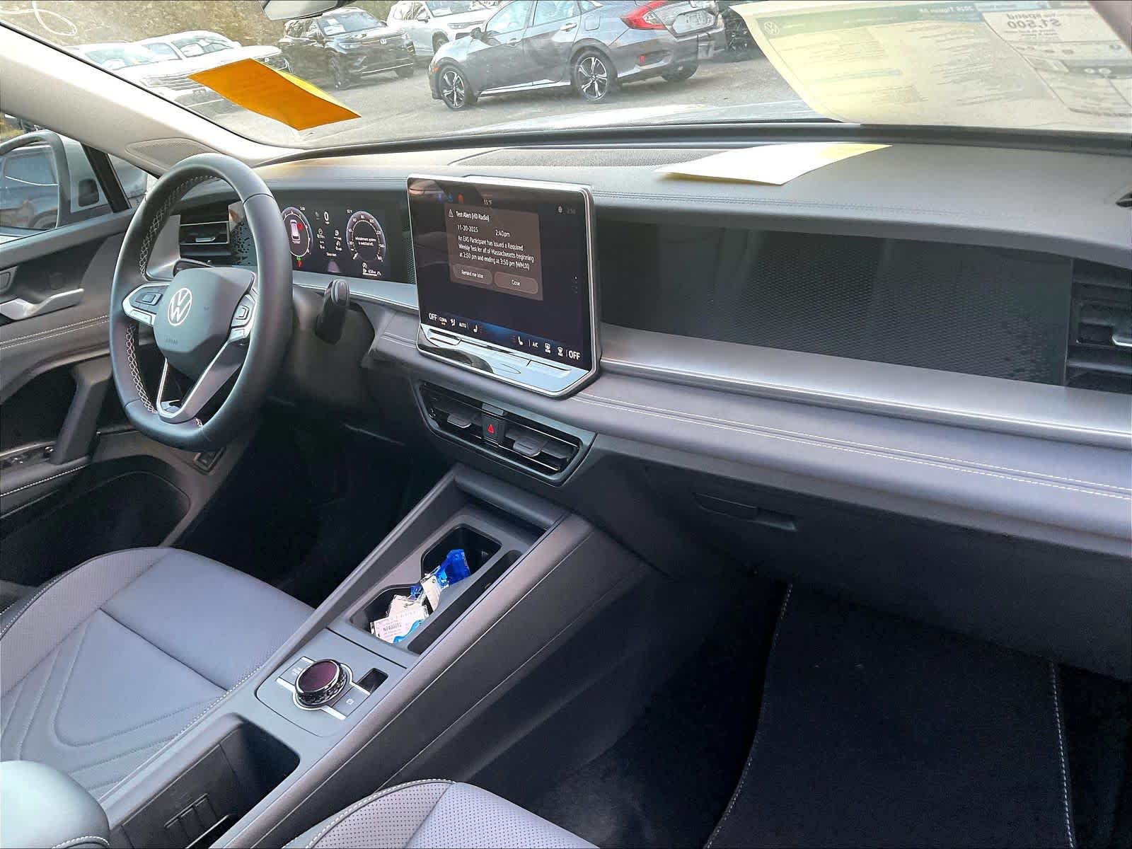 2026 Volkswagen Tiguan SE - Photo 10