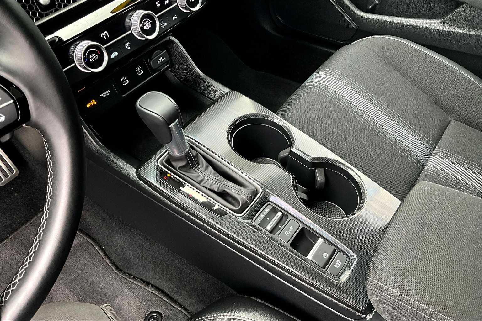 2025 Honda Civic Sport - Photo 19