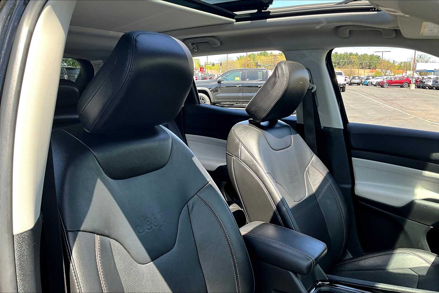 2022 Jeep Compass Limited - Photo 11