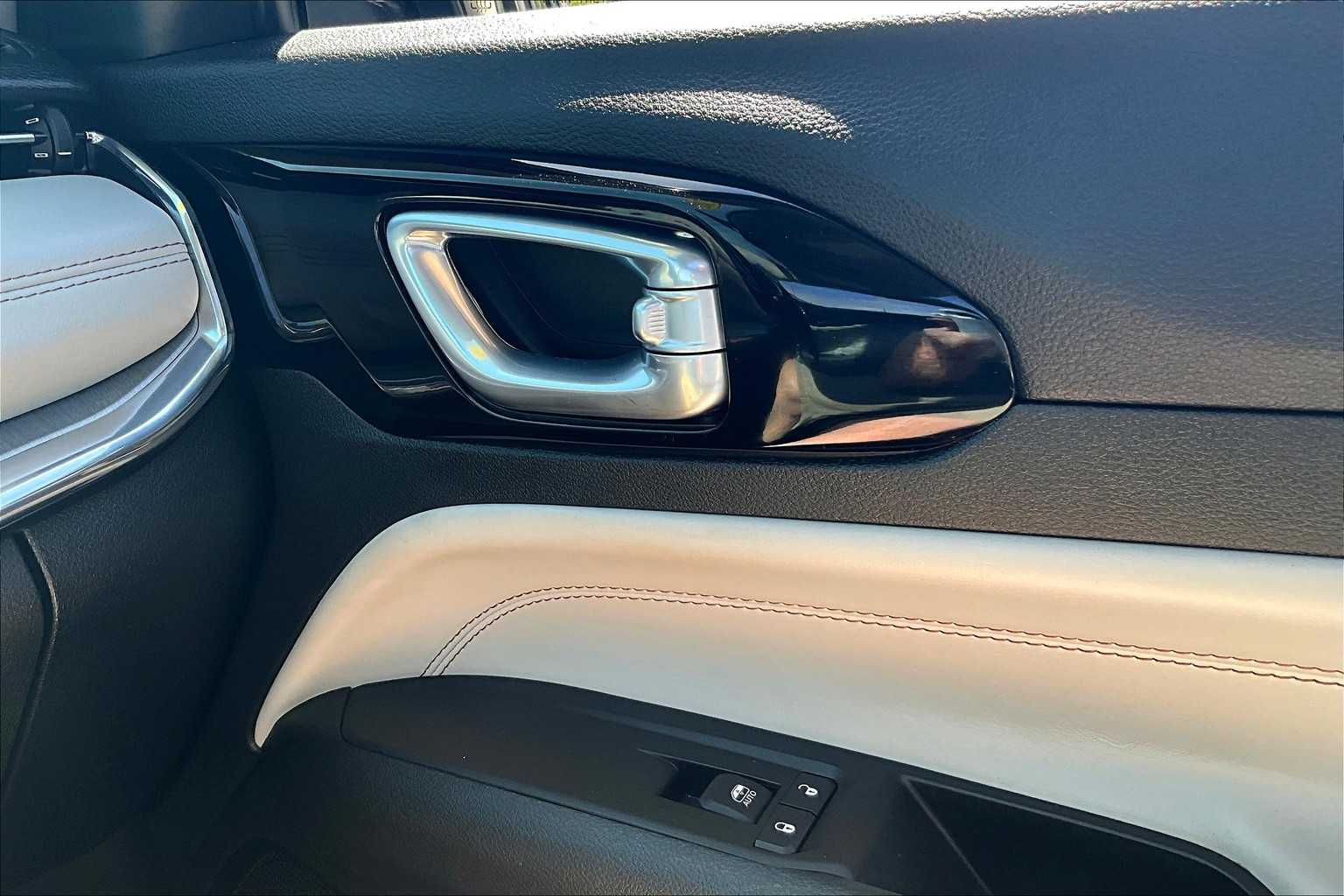 2022 Jeep Compass Limited - Photo 12