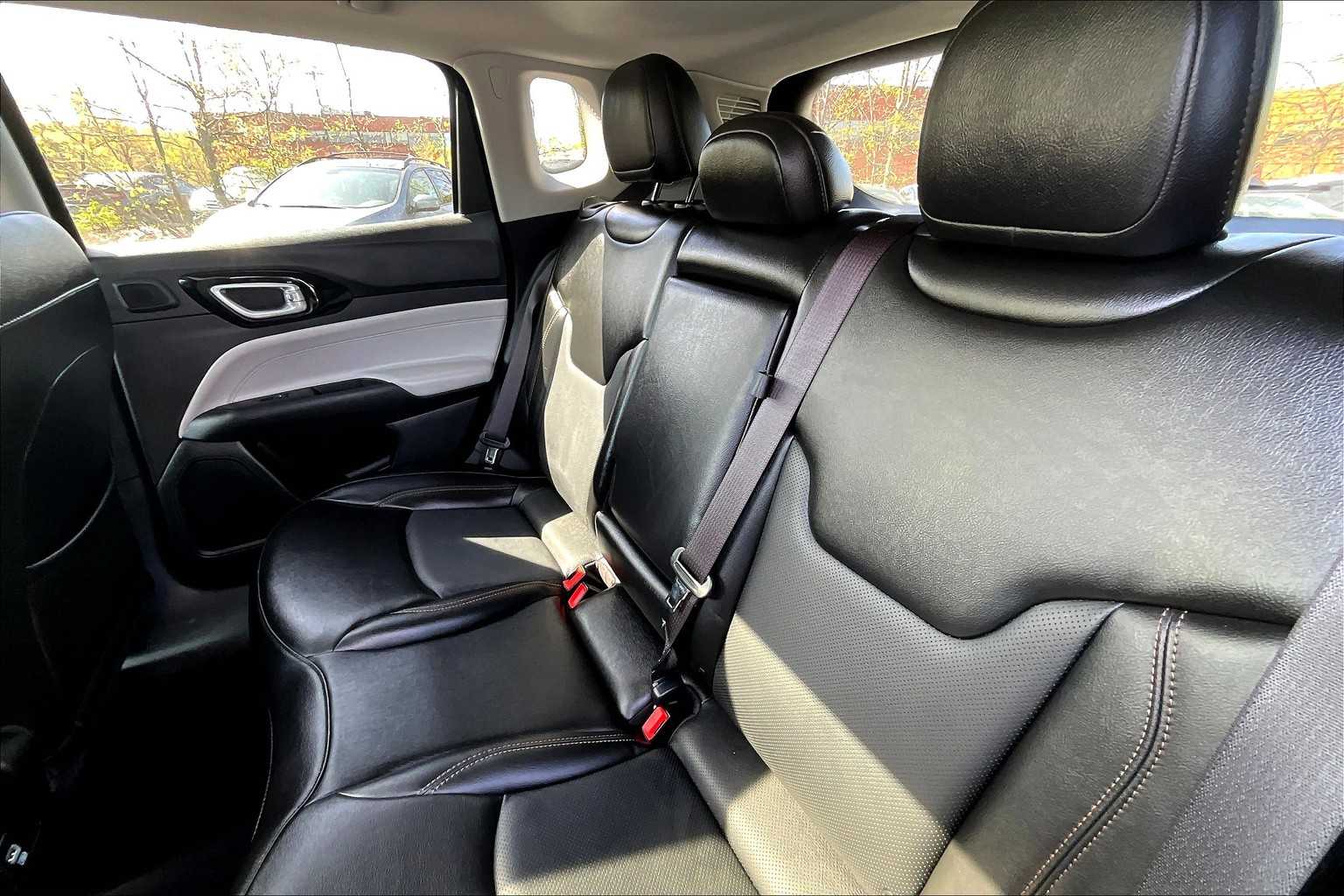 2022 Jeep Compass Limited - Photo 14