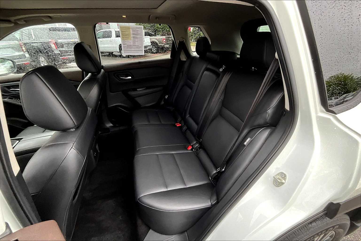 2022 Nissan Rogue SV - Photo 15