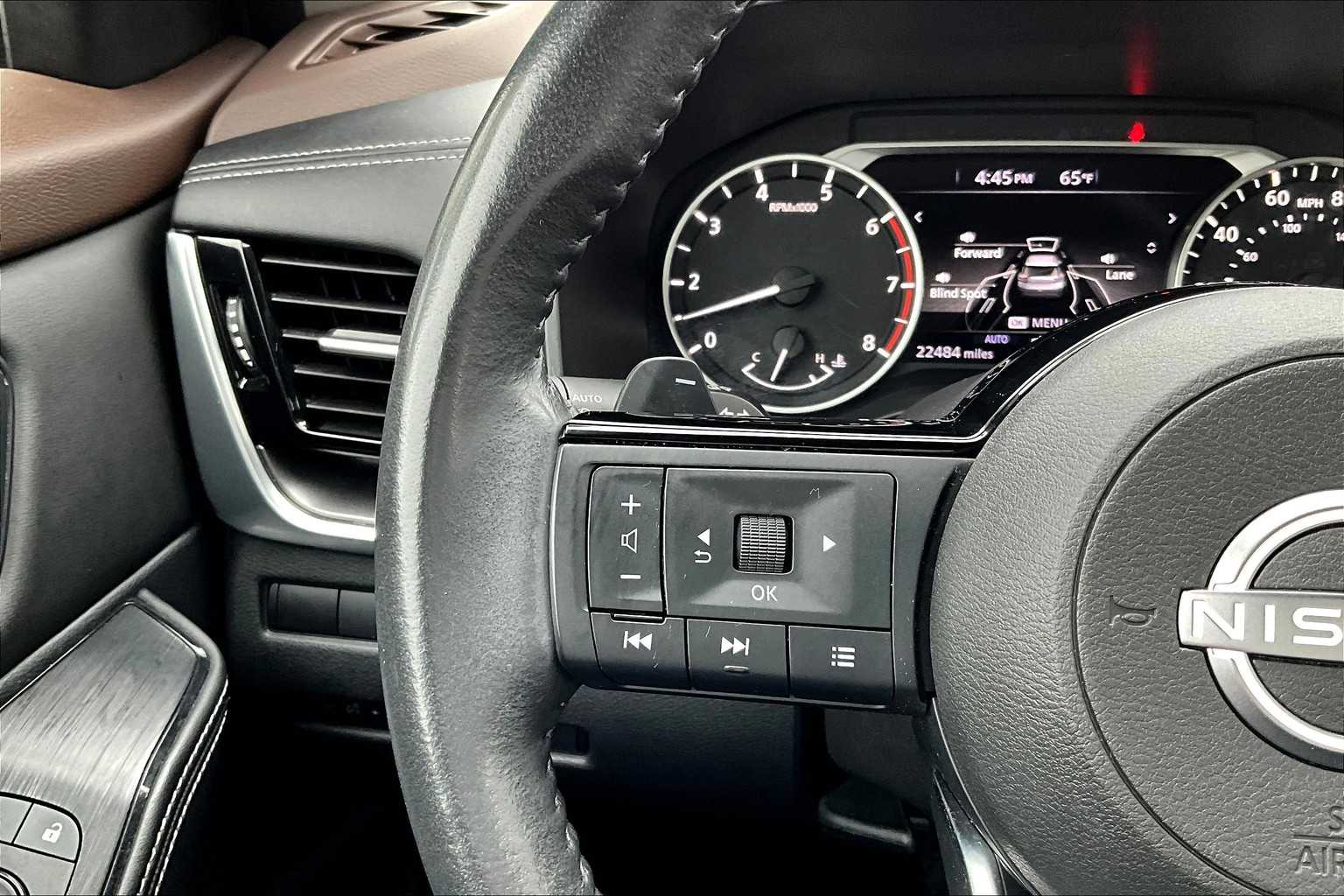 2022 Nissan Rogue SV - Photo 23