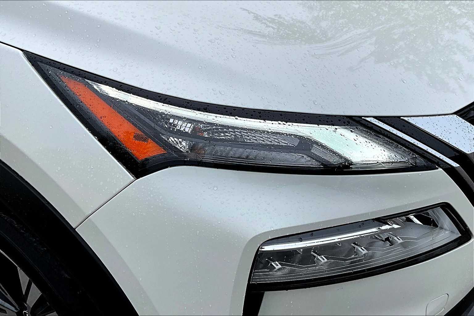 2022 Nissan Rogue SV - Photo 32