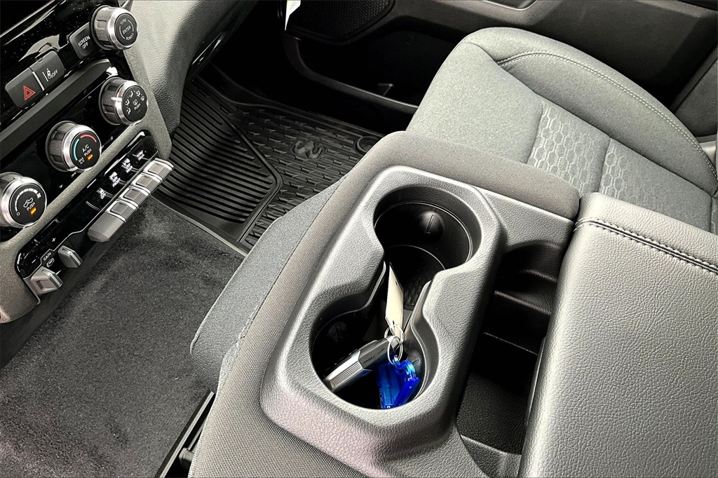 2025 Ram 1500 Tradesman - Photo 14