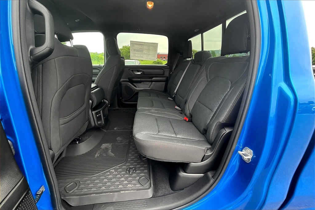 2025 Ram 1500 Tradesman - Photo 15