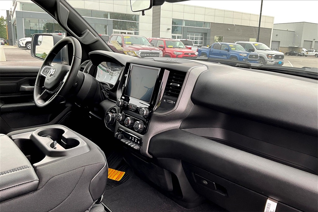2025 Ram 1500 Tradesman - Photo 10