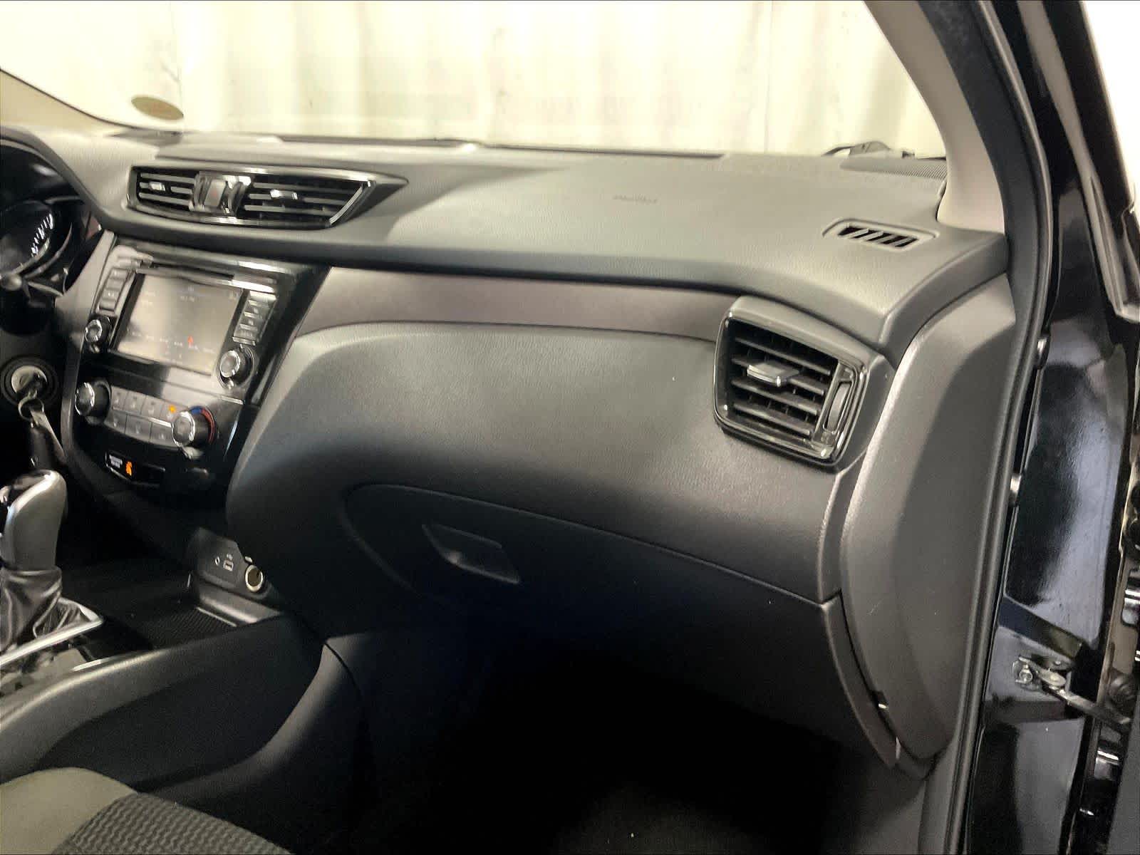 2021 Nissan Rogue Sport S - Photo 13