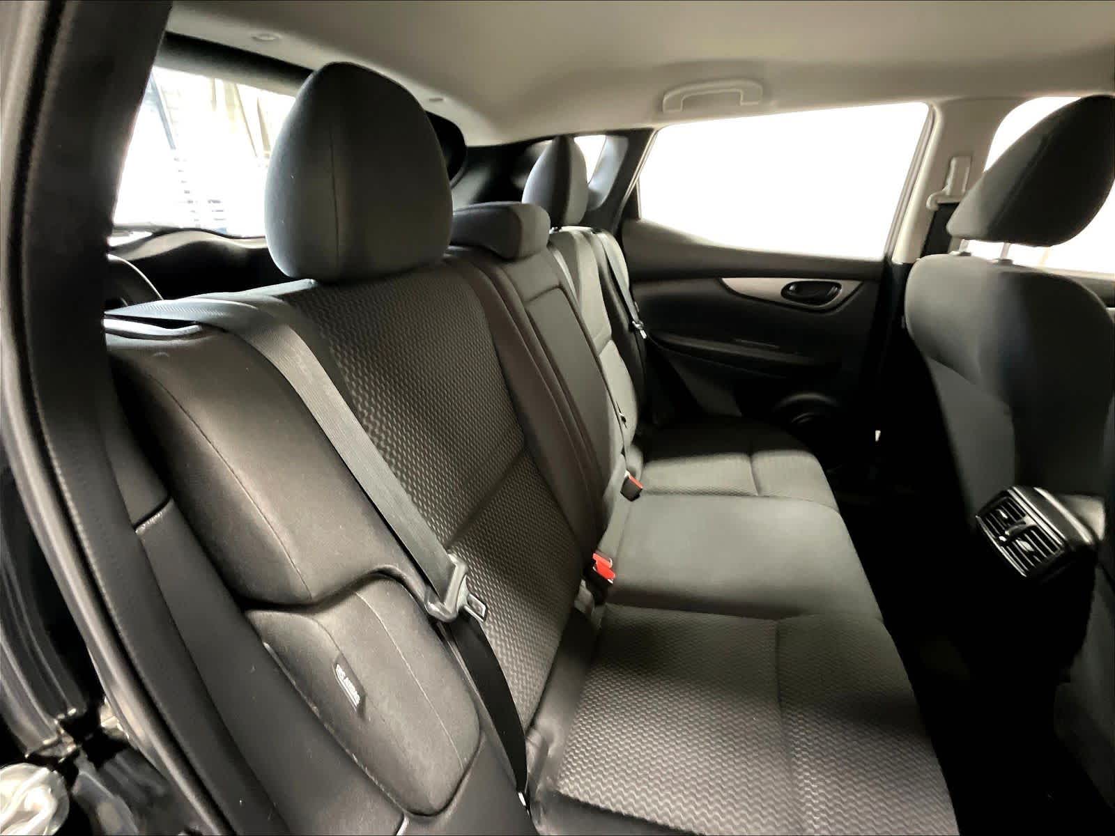 2021 Nissan Rogue Sport S - Photo 16