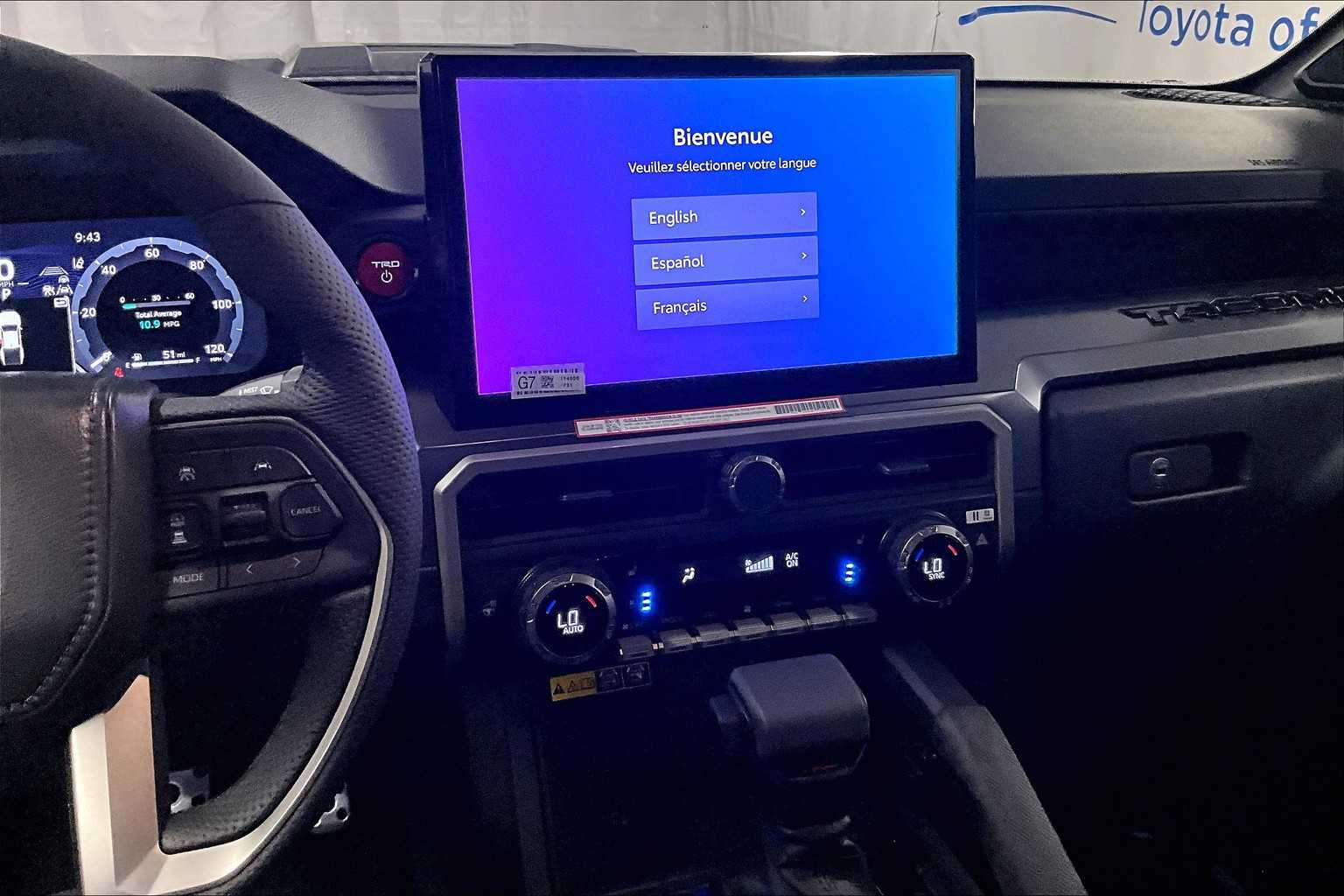 2025 Toyota Tacoma TRD Sport Hybrid - Photo 13