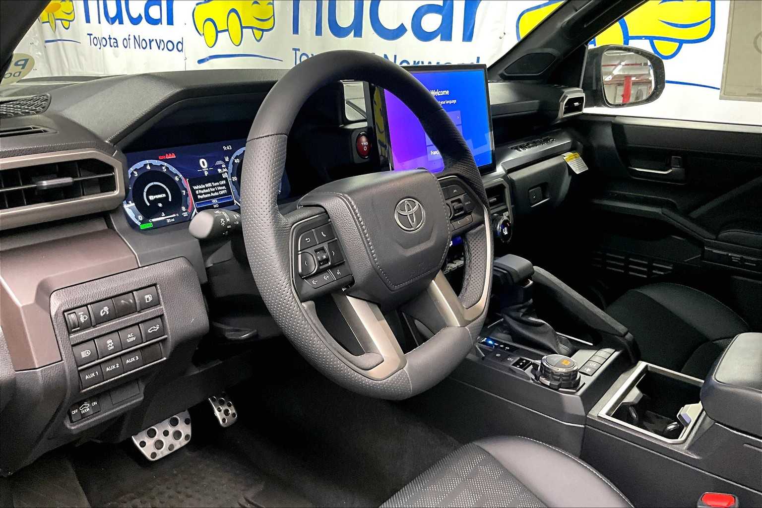 2025 Toyota Tacoma TRD Sport Hybrid - Photo 9