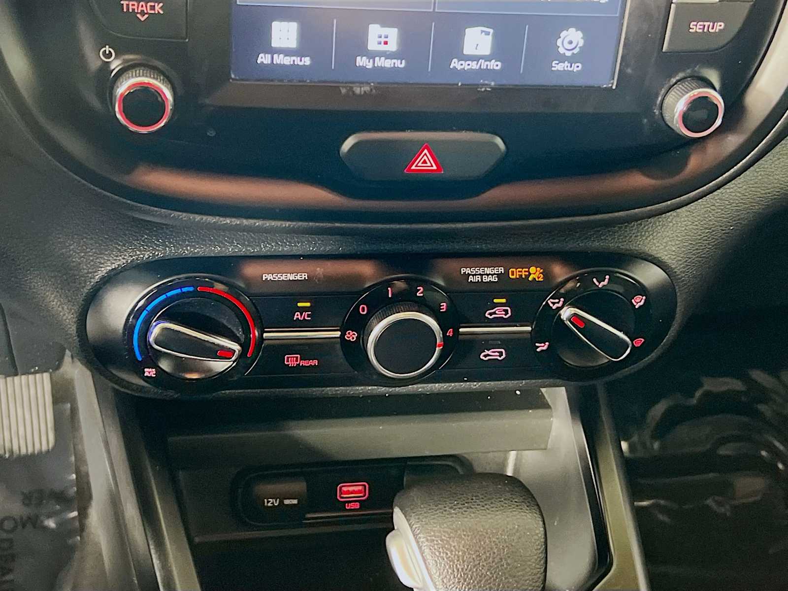 2021 Kia Soul LX - Photo 15