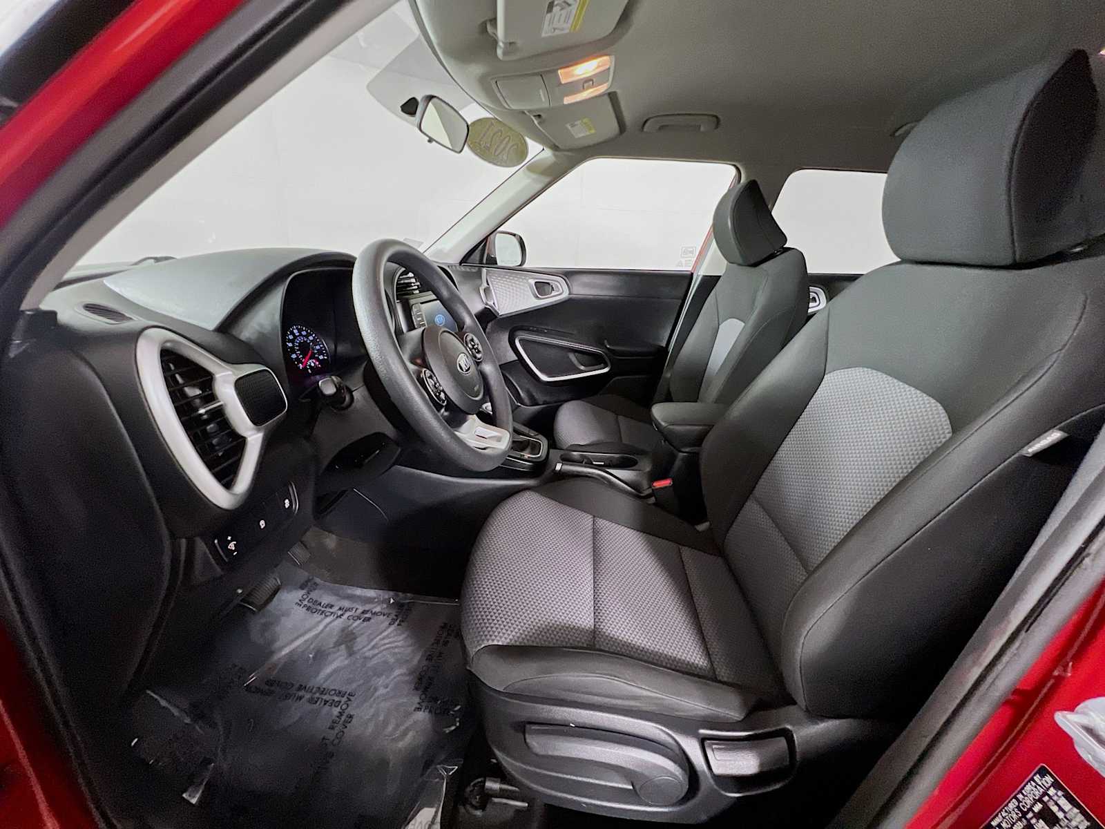 2021 Kia Soul LX - Photo 20