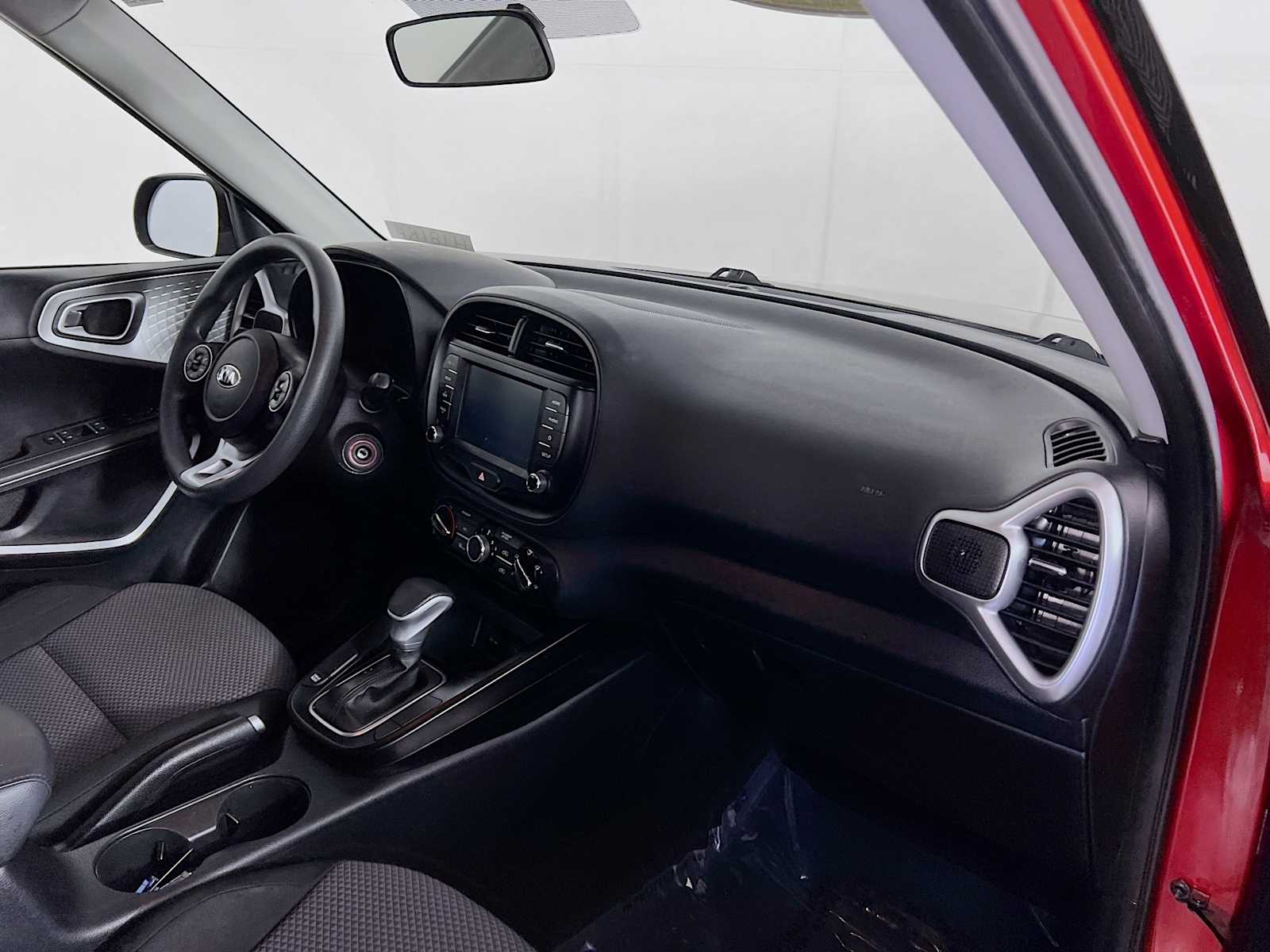 2021 Kia Soul LX - Photo 27