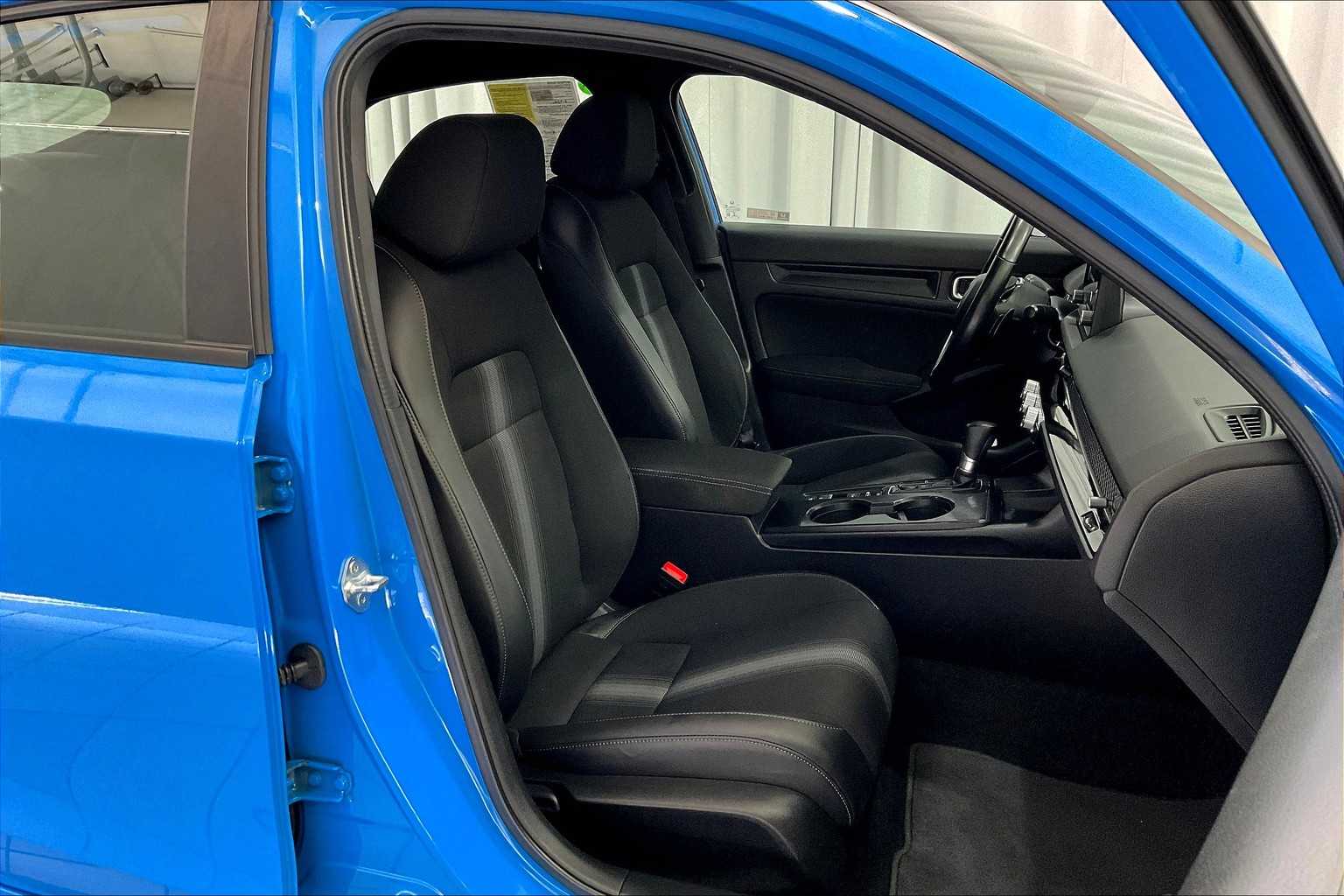 2022 Honda Civic Hatchback Sport - Photo 11