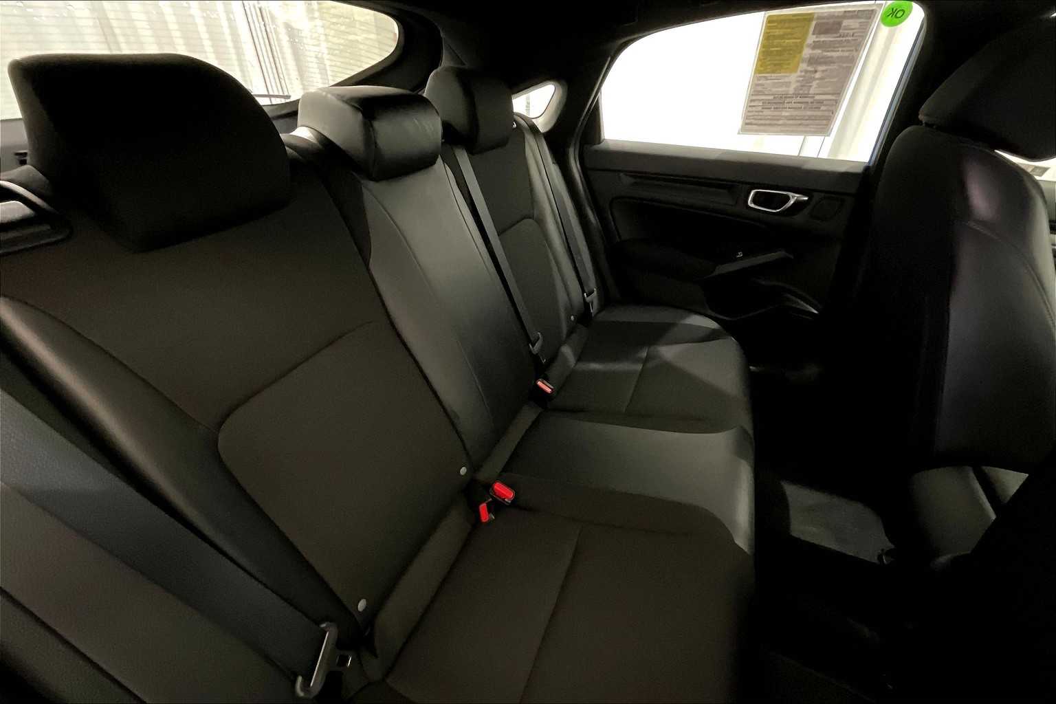 2022 Honda Civic Hatchback Sport - Photo 16