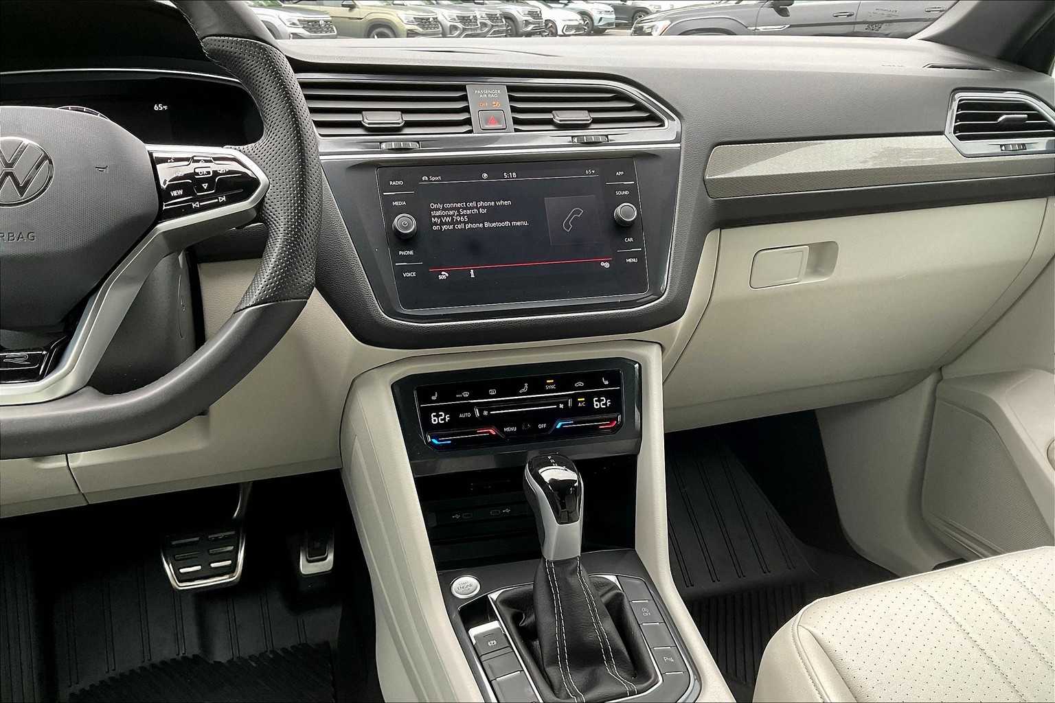 2024 Volkswagen Tiguan SE R-Line Black - Photo 18