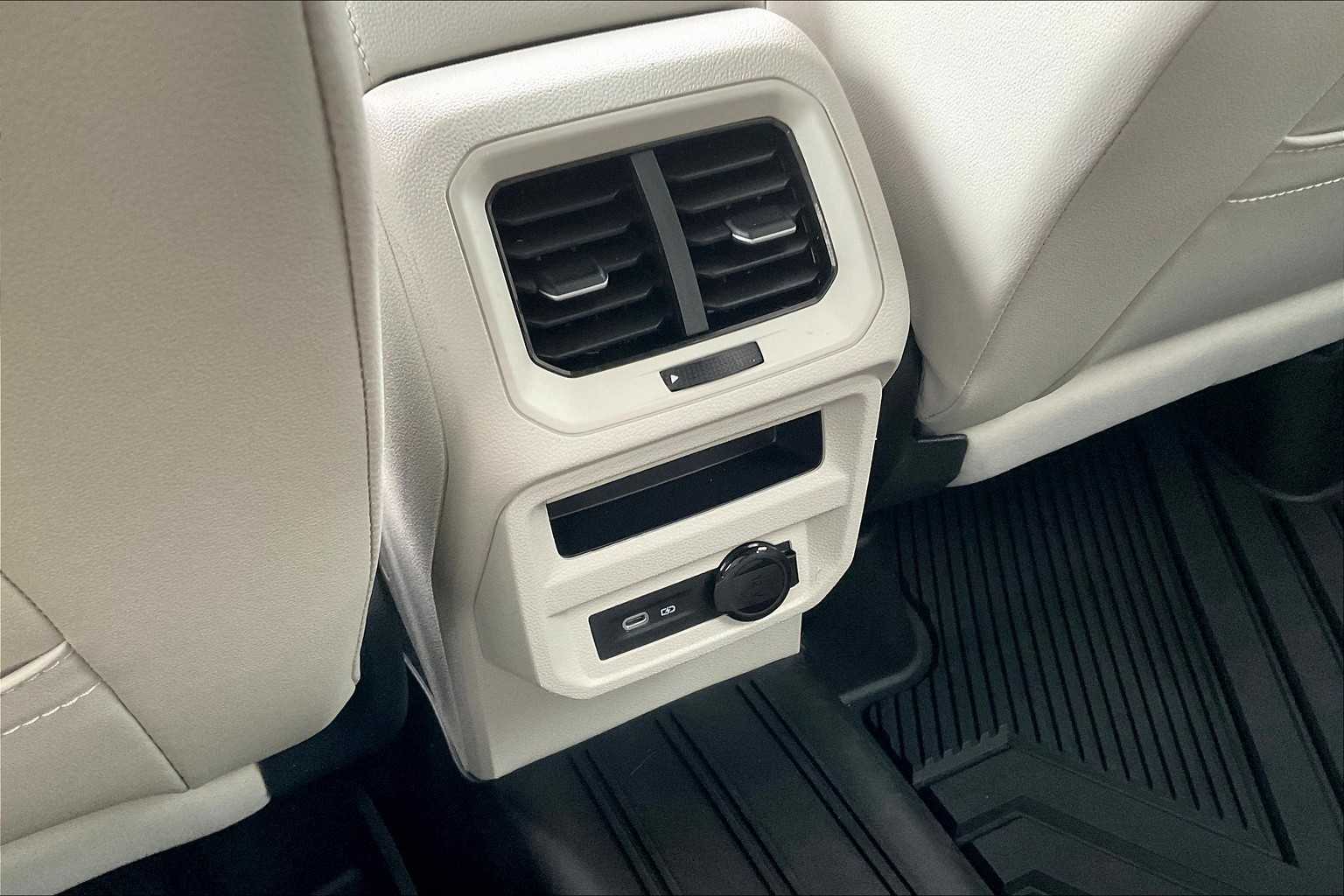 2024 Volkswagen Tiguan SE R-Line Black - Photo 26