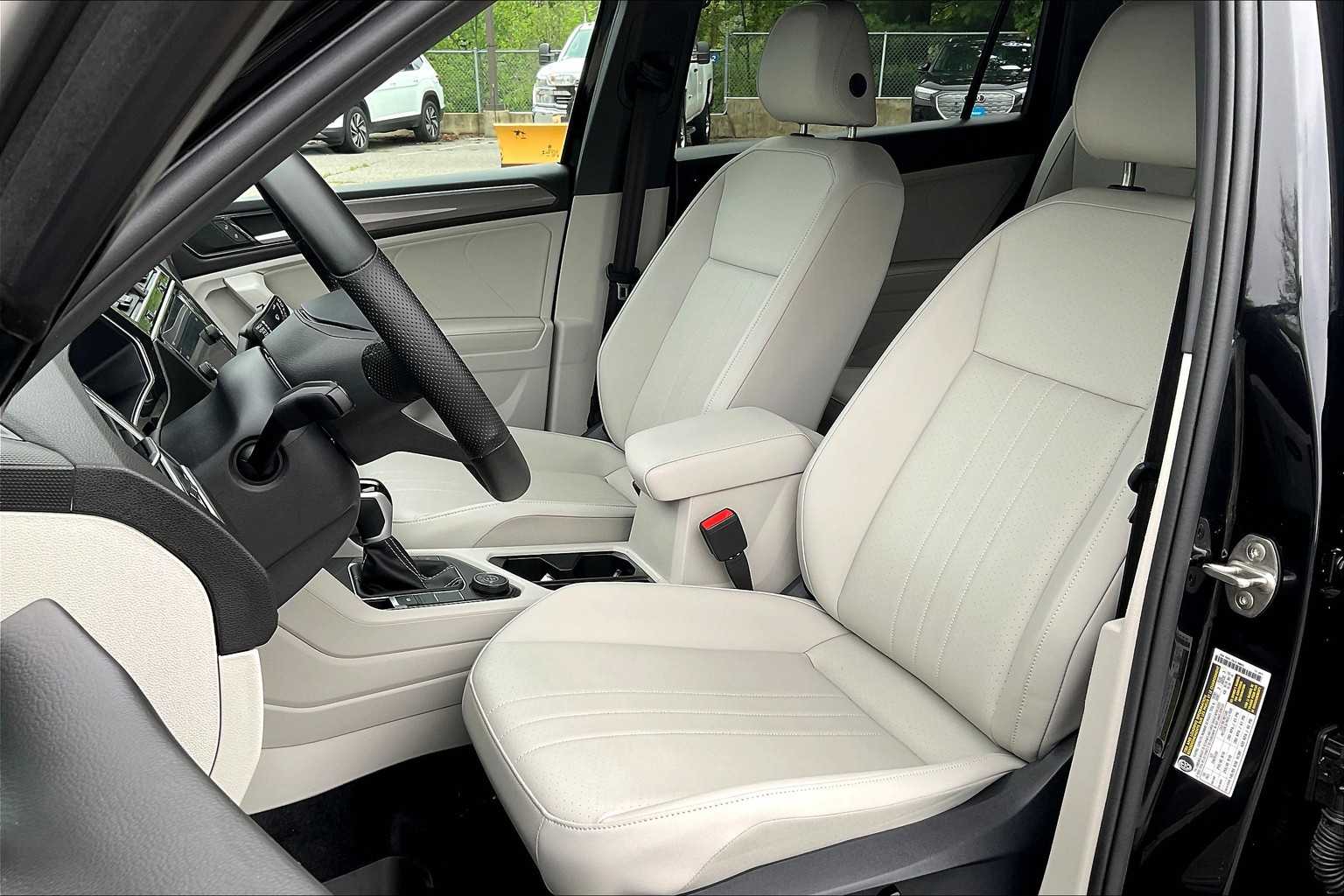 2024 Volkswagen Tiguan SE R-Line Black - Photo 10