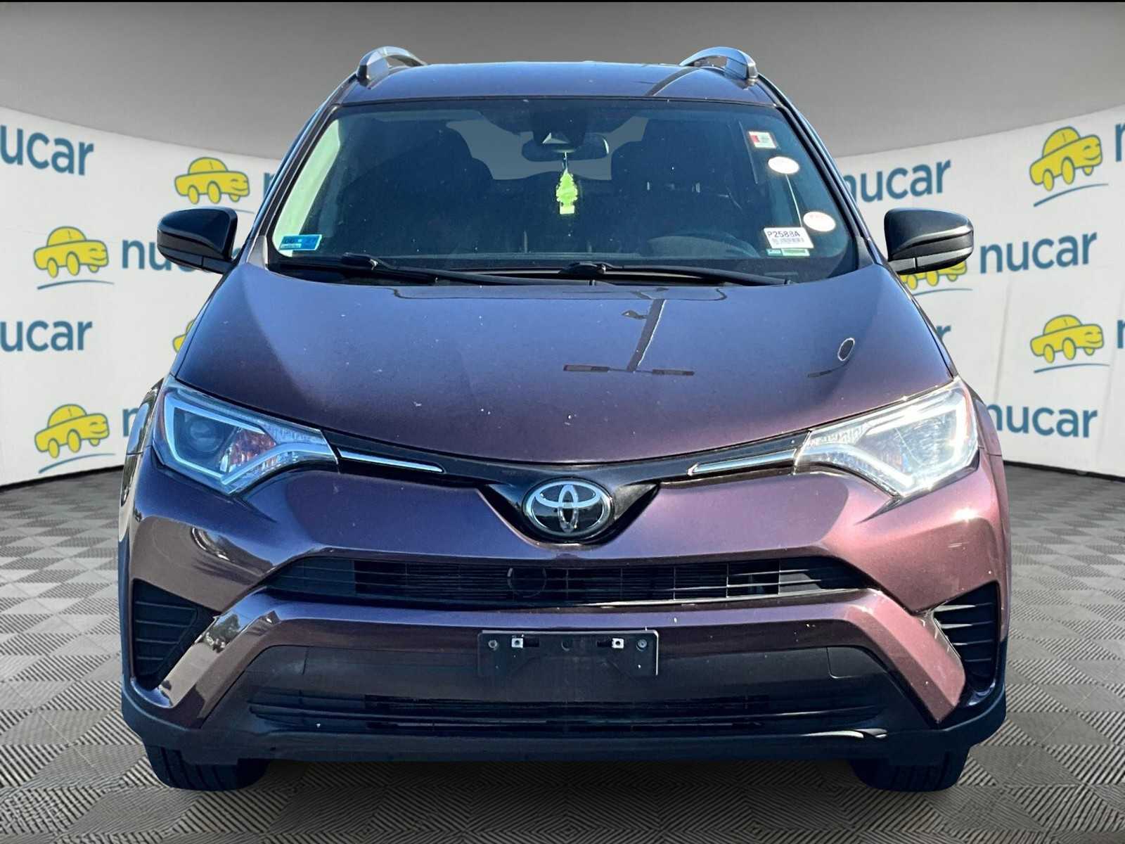 2018 Toyota RAV4 LE - Photo 2