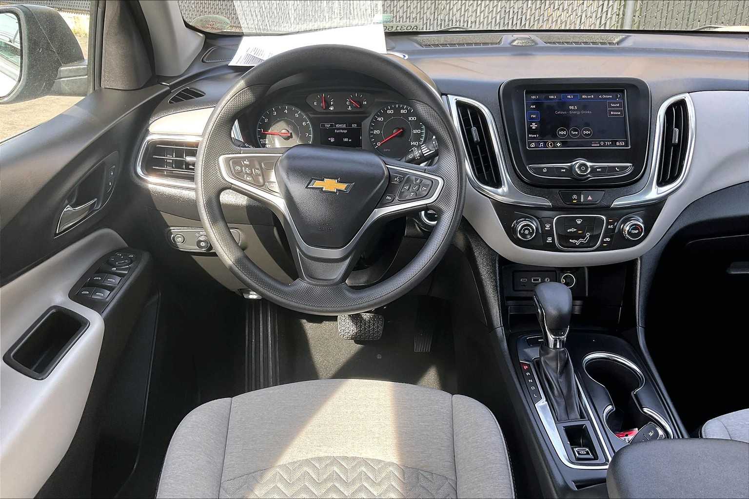 2023 Chevrolet Equinox LS - Photo 17