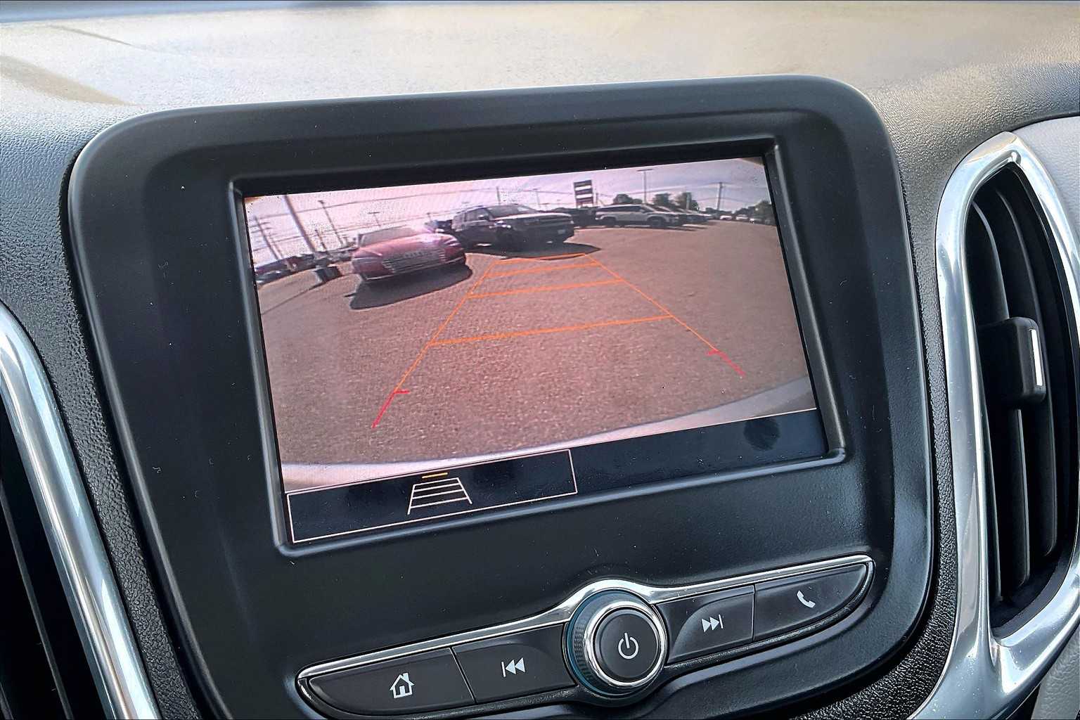 2023 Chevrolet Equinox LS - Photo 19