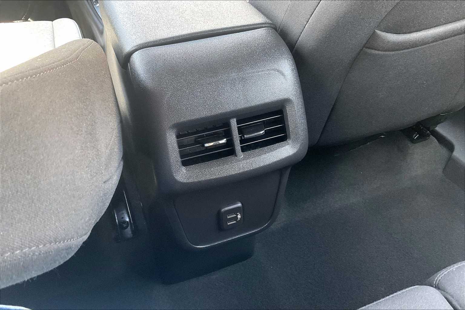 2023 Chevrolet Equinox LS - Photo 27