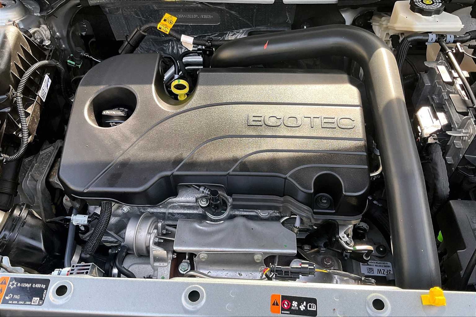 2023 Chevrolet Equinox LS - Photo 34