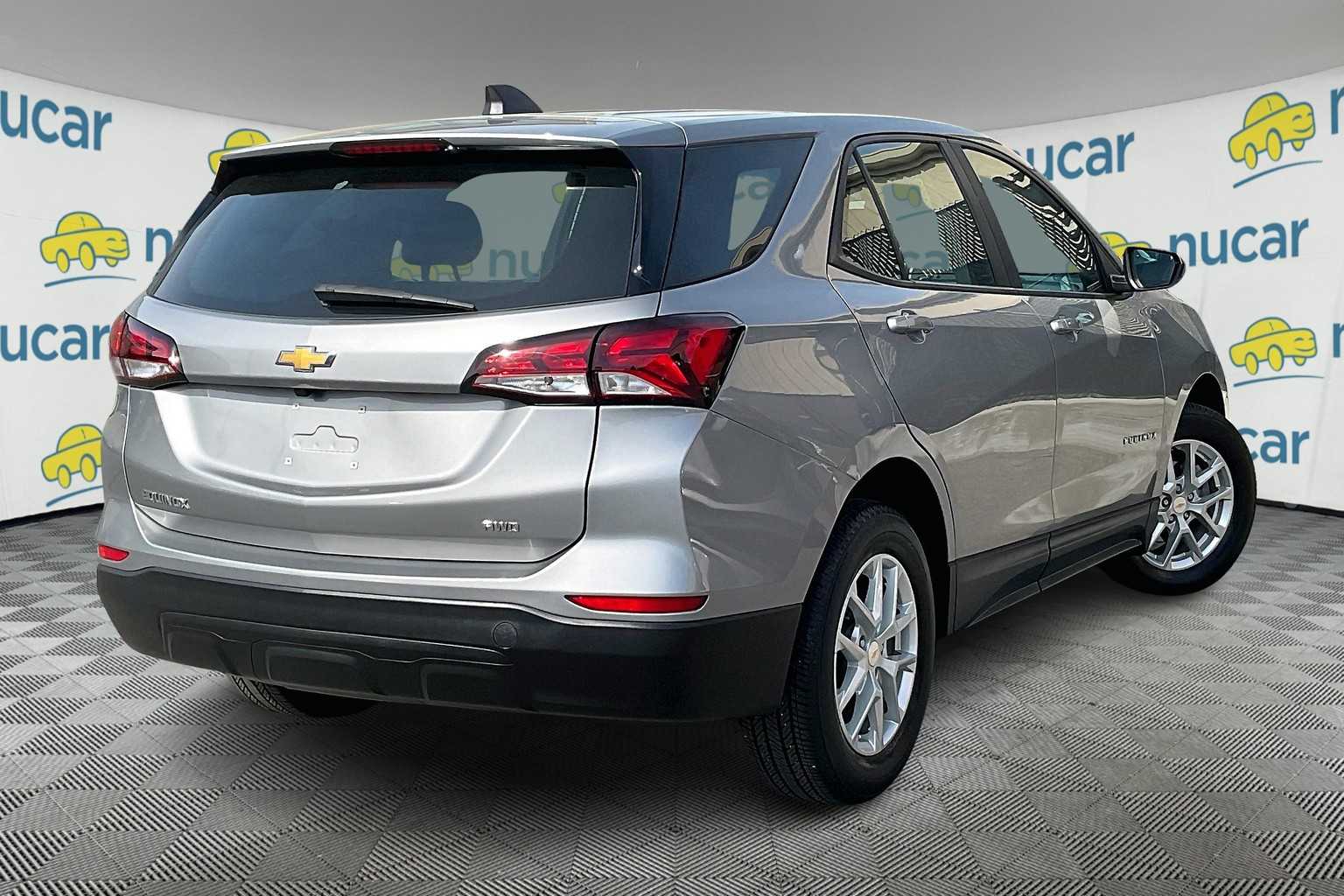 2023 Chevrolet Equinox LS - Photo 6