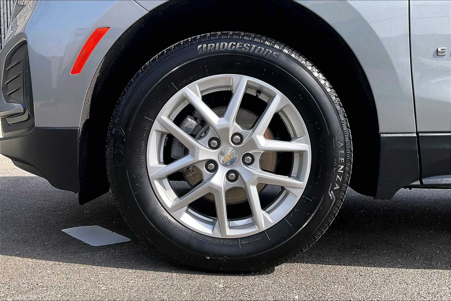 2023 Chevrolet Equinox LS - Photo 7