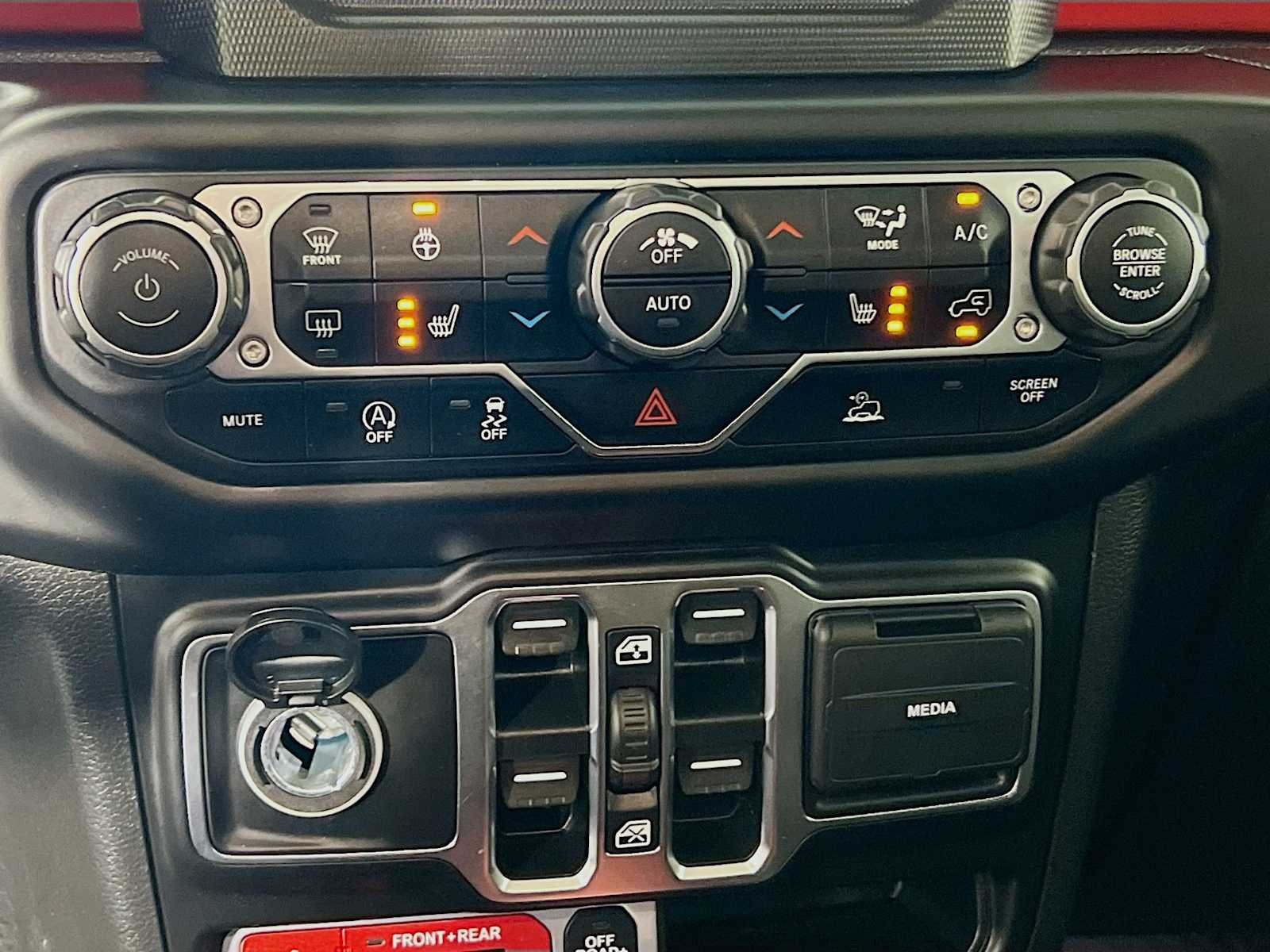 2021 Jeep Gladiator Rubicon - Photo 16