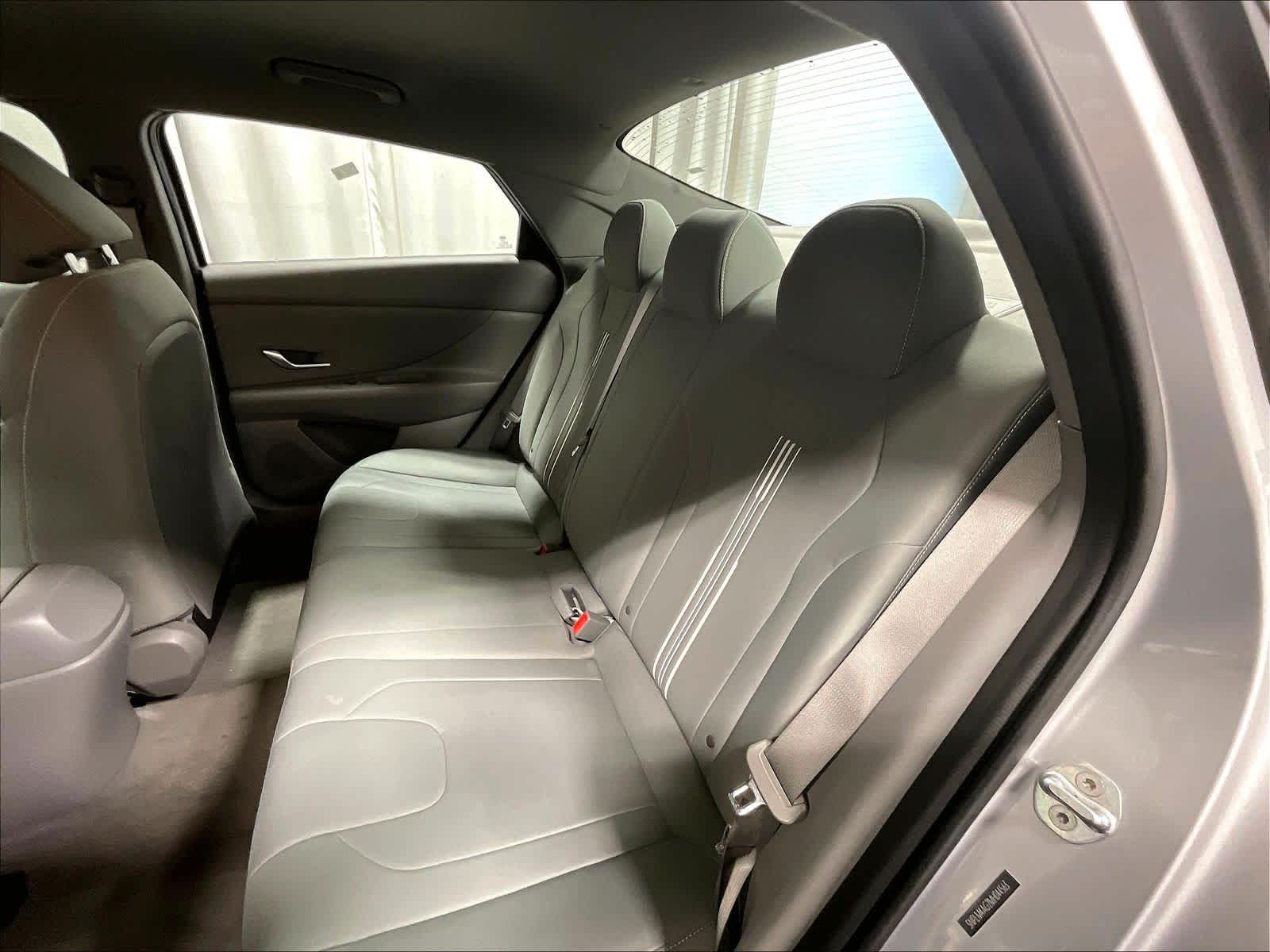 2021 Hyundai Elantra SEL - Photo 15