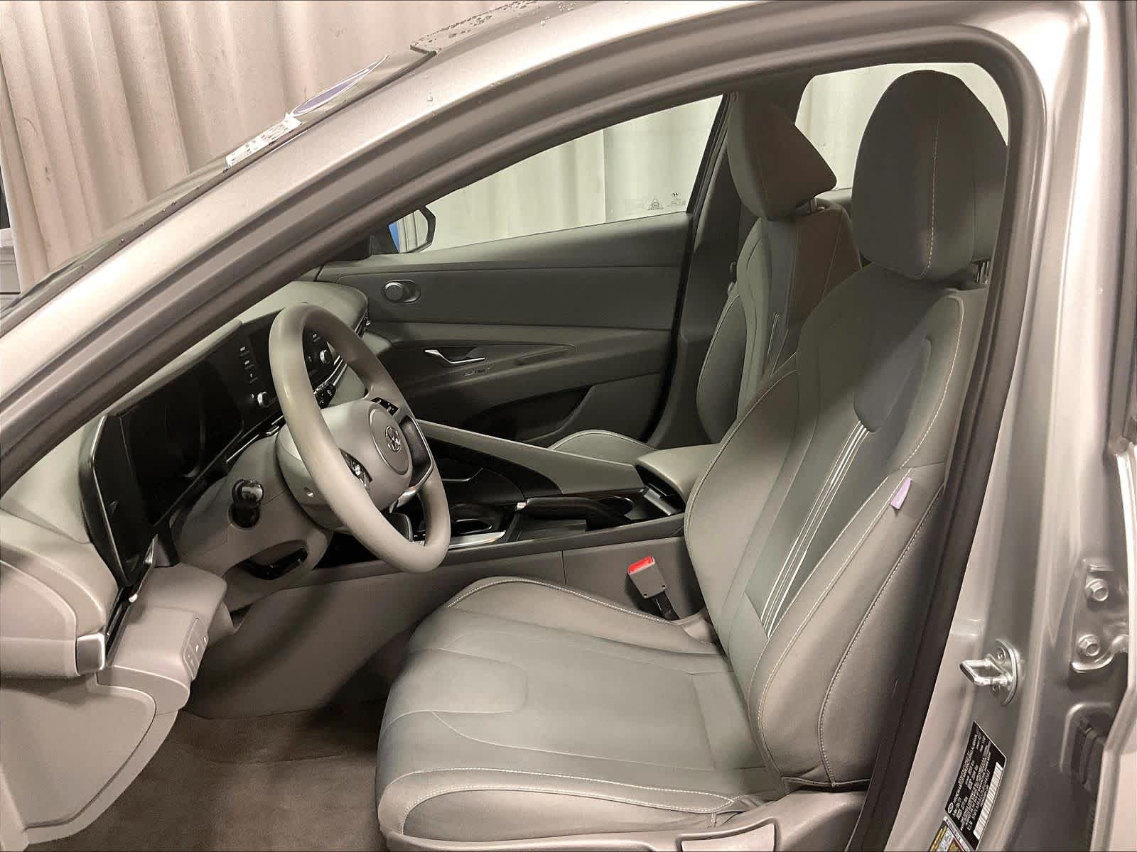 2021 Hyundai Elantra SEL - Photo 10