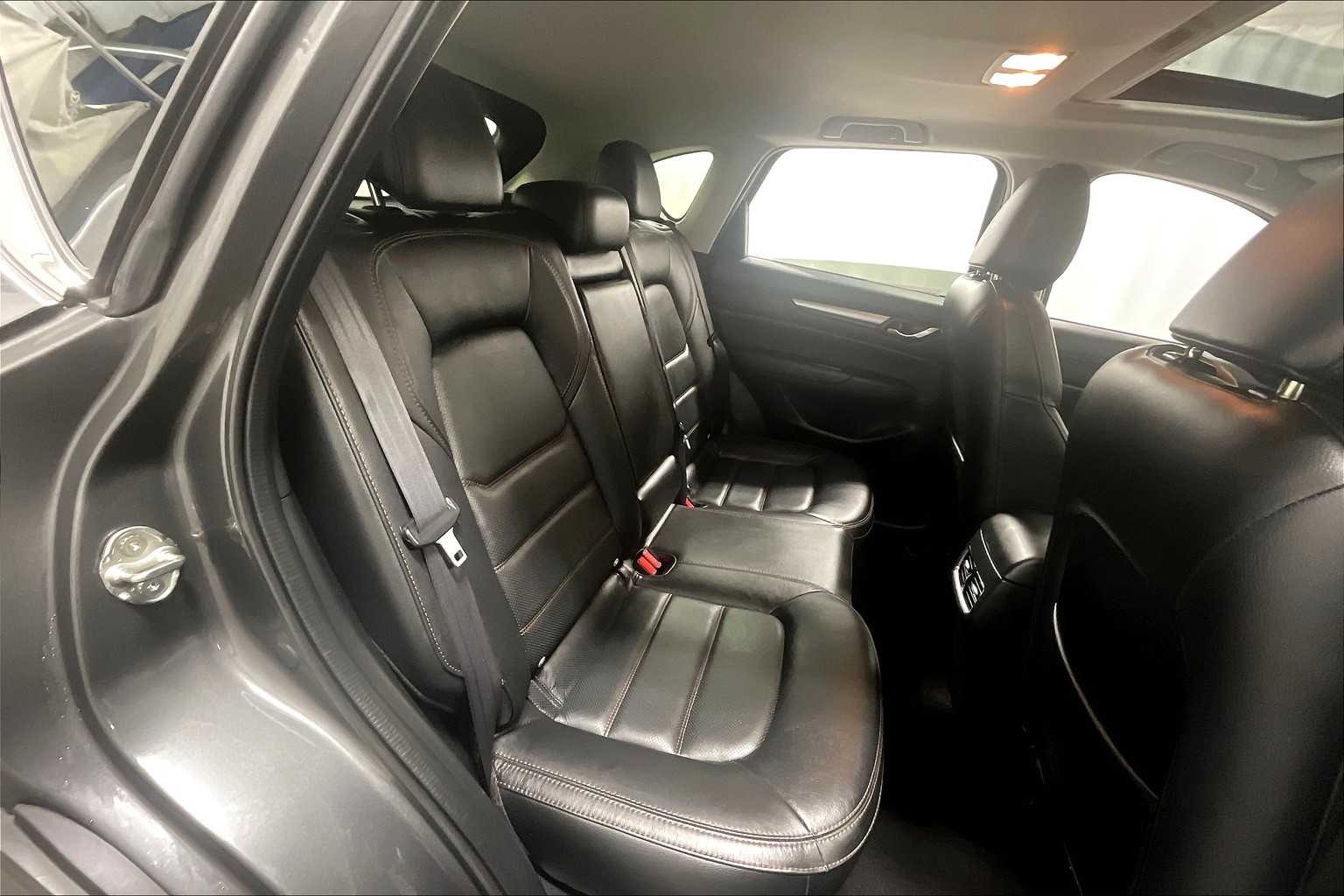2022 Mazda CX-5 2.5 S Preferred Package - Photo 16